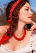 Russian scammer Asya Hramzovacv